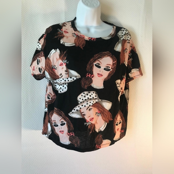 Zara Women's Graphic Tee - Black and White - Picture 1 of 6